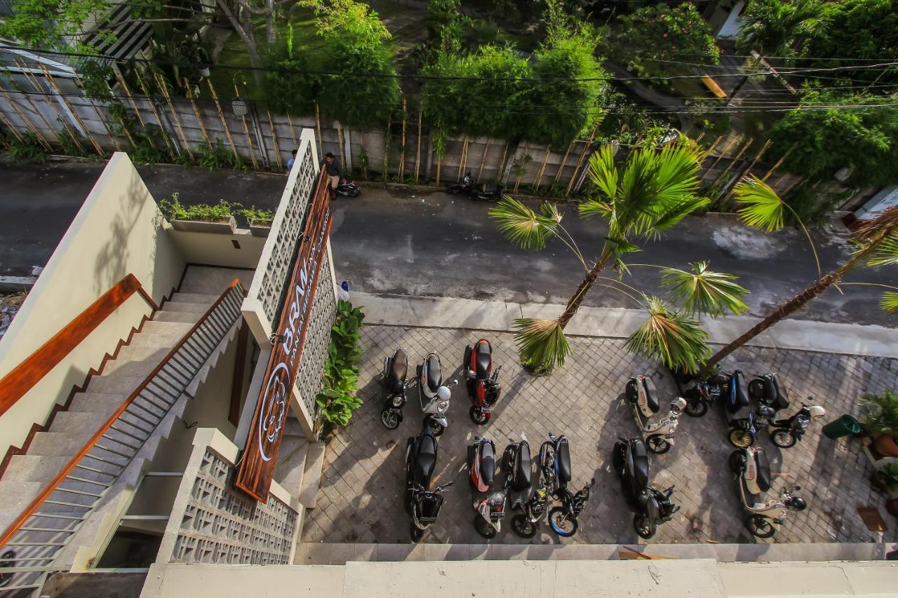 Braw Inn Canggu By Kamara Exteriör bild